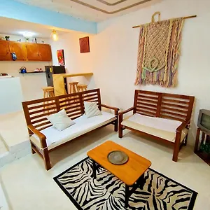 https://romos-place.quintano-roohotels.com